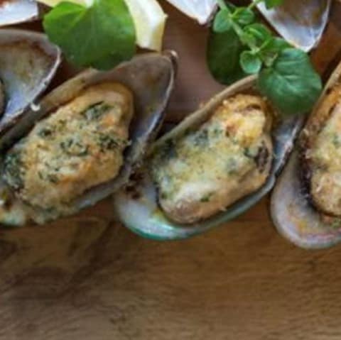 Grilled mussels, garlic butter & pangrattato